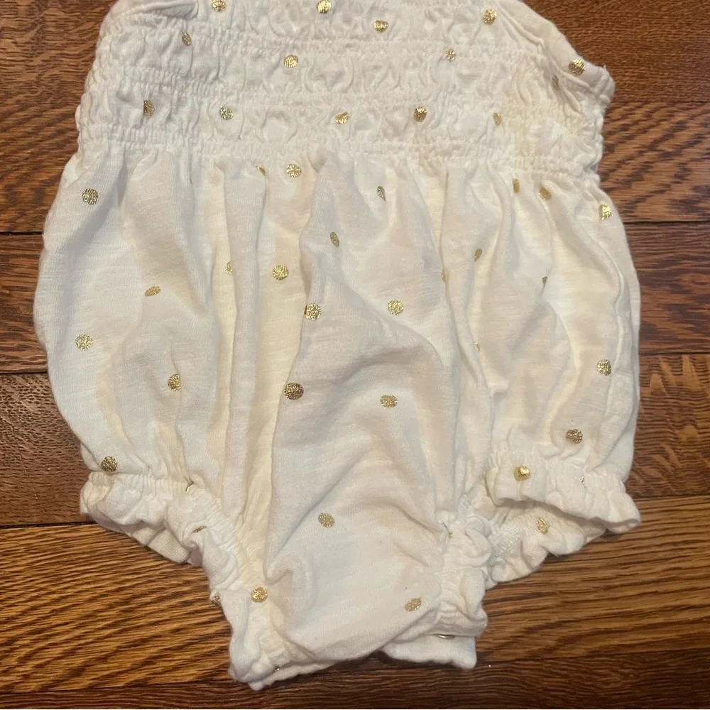 Baby GAP White & Gold Polka Dot Smocked Shorty Bubble Romper Size 6-12 Months